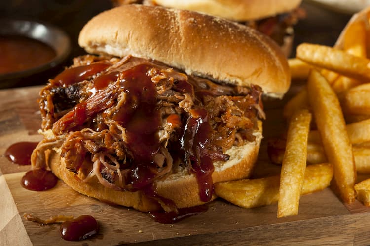 Pulled pork sandwich with fries